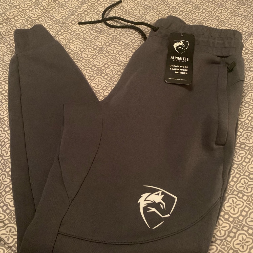 Alphalete joggers